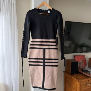 VENUS Black Beige Colorblock Bodycon Dress Lace Up Sleeve Size Small NWT